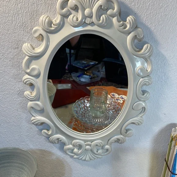 Vintage Wood Mirror baroque French provincial style. Creamy white - Picture 2 of 6